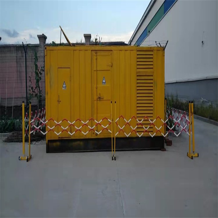 红花岗发电机组油箱盖上留出小气孔有什么用？