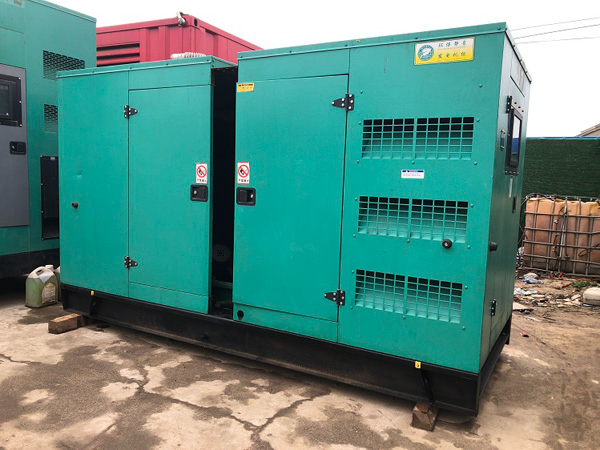 红花岗怎样合理控制磷酸铁锂蓄电池的充放电倍率以延长其使用寿命？