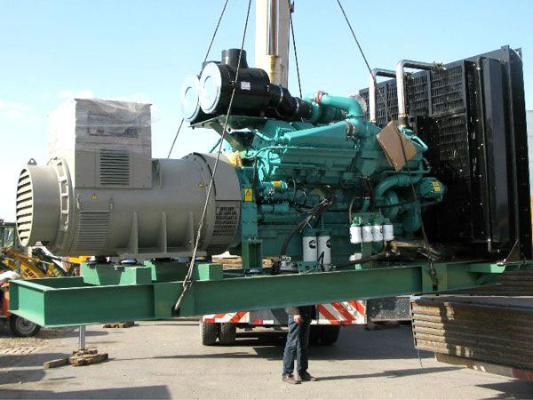 红花岗冬季柴油发电机启动前，如何检查燃油标号是否适配？